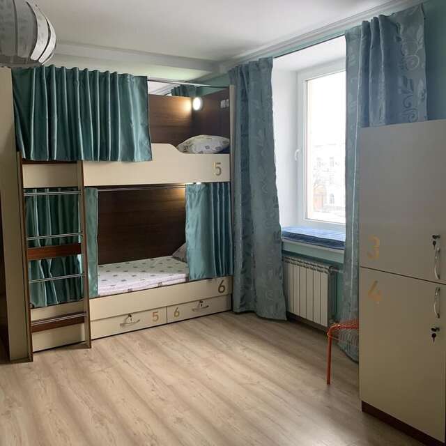 Хостелы Golden Square Almaty Алматы-8